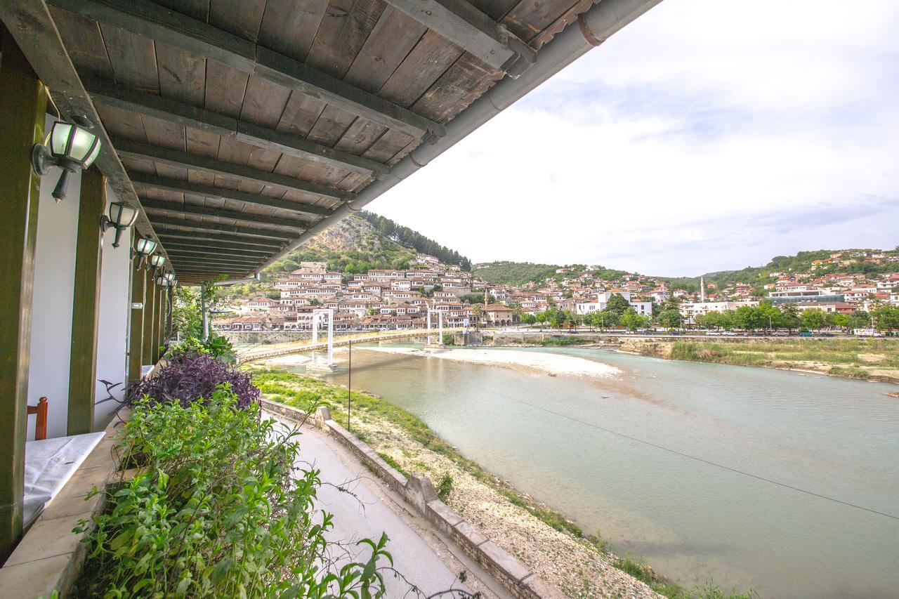 Hotel Ajka Berat Exterior photo