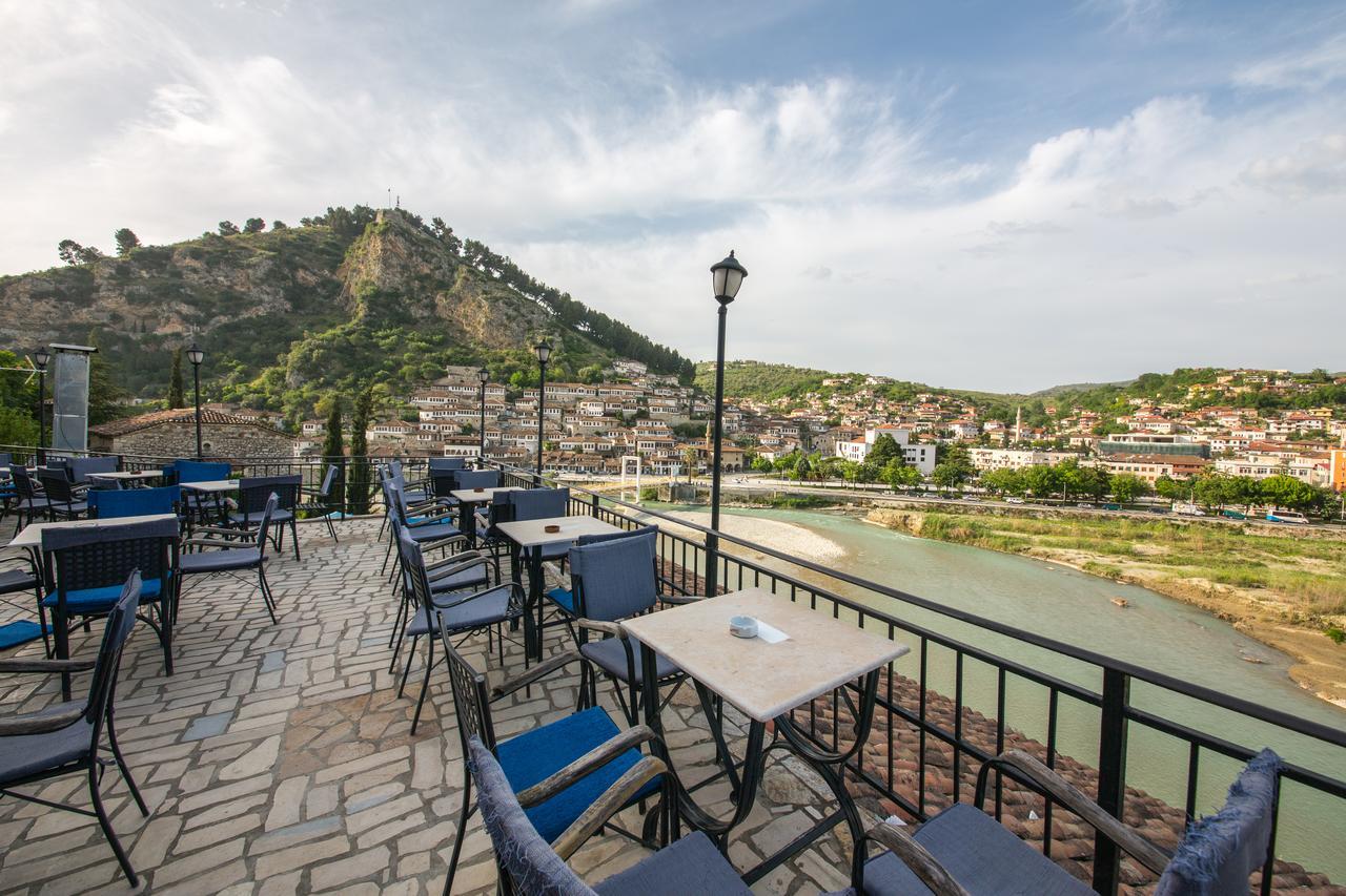 Hotel Ajka Berat Exterior photo