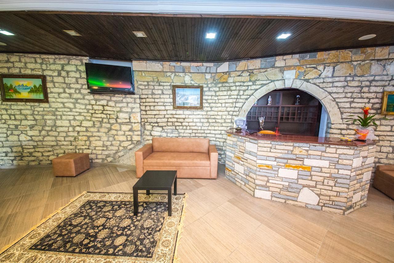 Hotel Ajka Berat Exterior photo