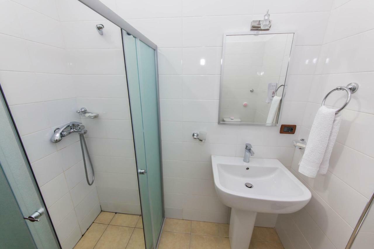 Hotel Ajka Berat Room photo