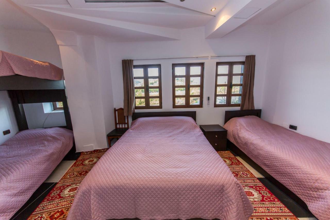 Hotel Ajka Berat Exterior photo